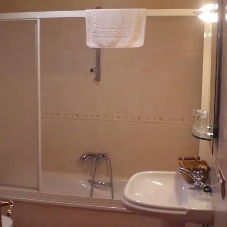 Casa Rosalia 2*